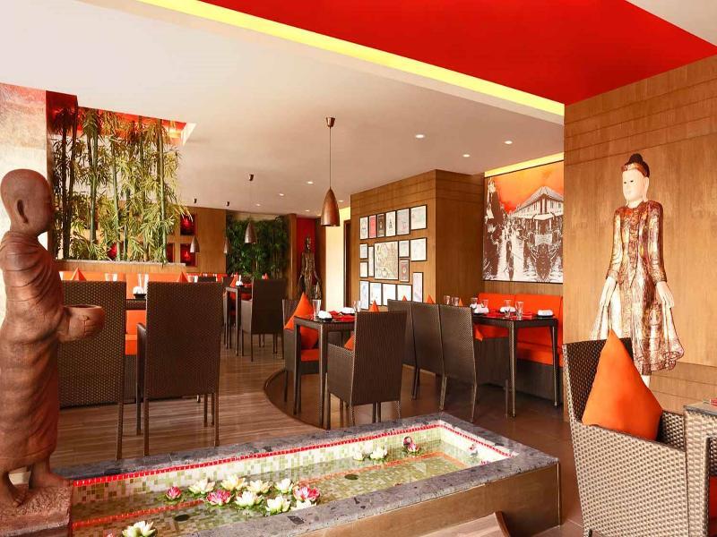 होटल Lemon Tree Premier, Ulsoor Lake, 5*